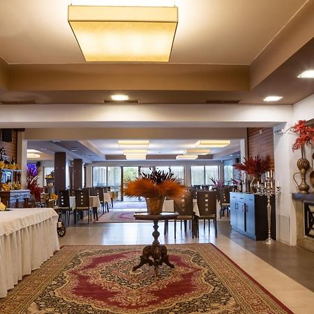 Ostrova Holiday Village Beli Osŭm Exterior foto